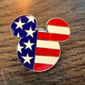 Disney Patriotic Mickey American Flag Icon Pin